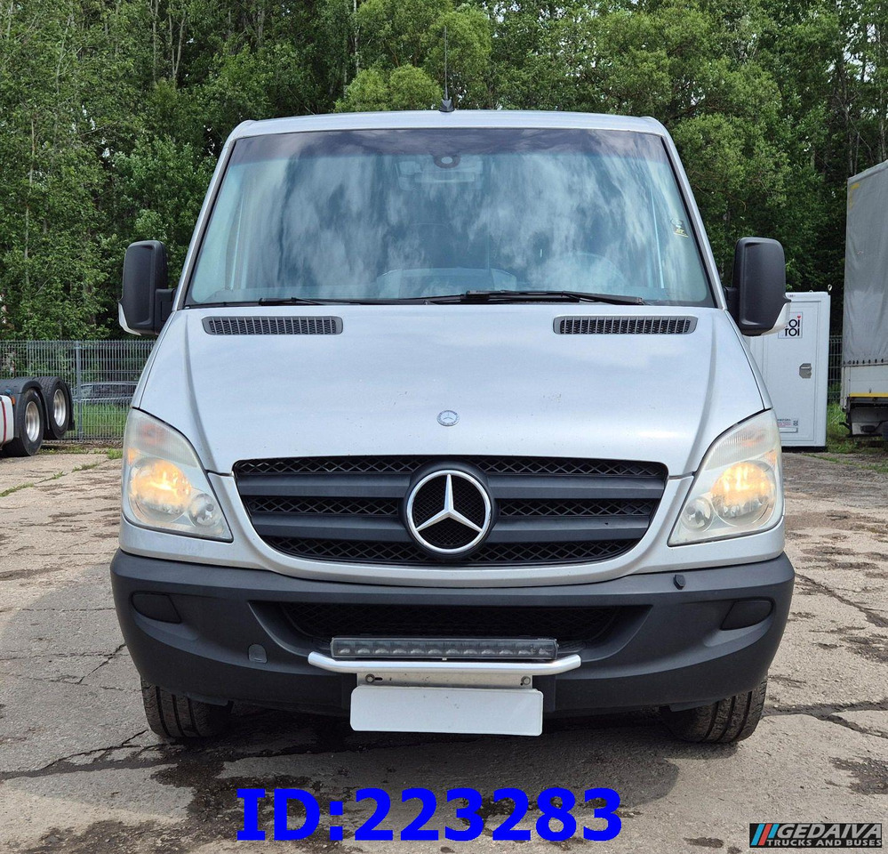 MERCEDES-BENZ Sprinter 313 - Kasten VIP -Euro5 - Autocar: photos 2 MERCEDES-BENZ Sprinter 313 - Kasten VIP -Euro5 - Autocar: photos 2