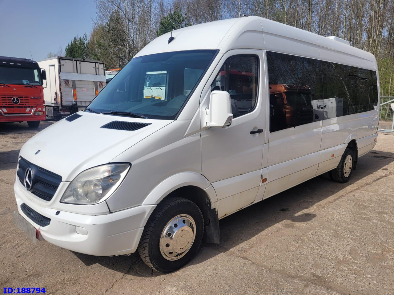 MERCEDES-BENZ Sprinter 518 -  Kasten VIP - 20 Seater - Autocar: photos 1 MERCEDES-BENZ Sprinter 518 -  Kasten VIP - 20 Seater - Autocar: photos 1