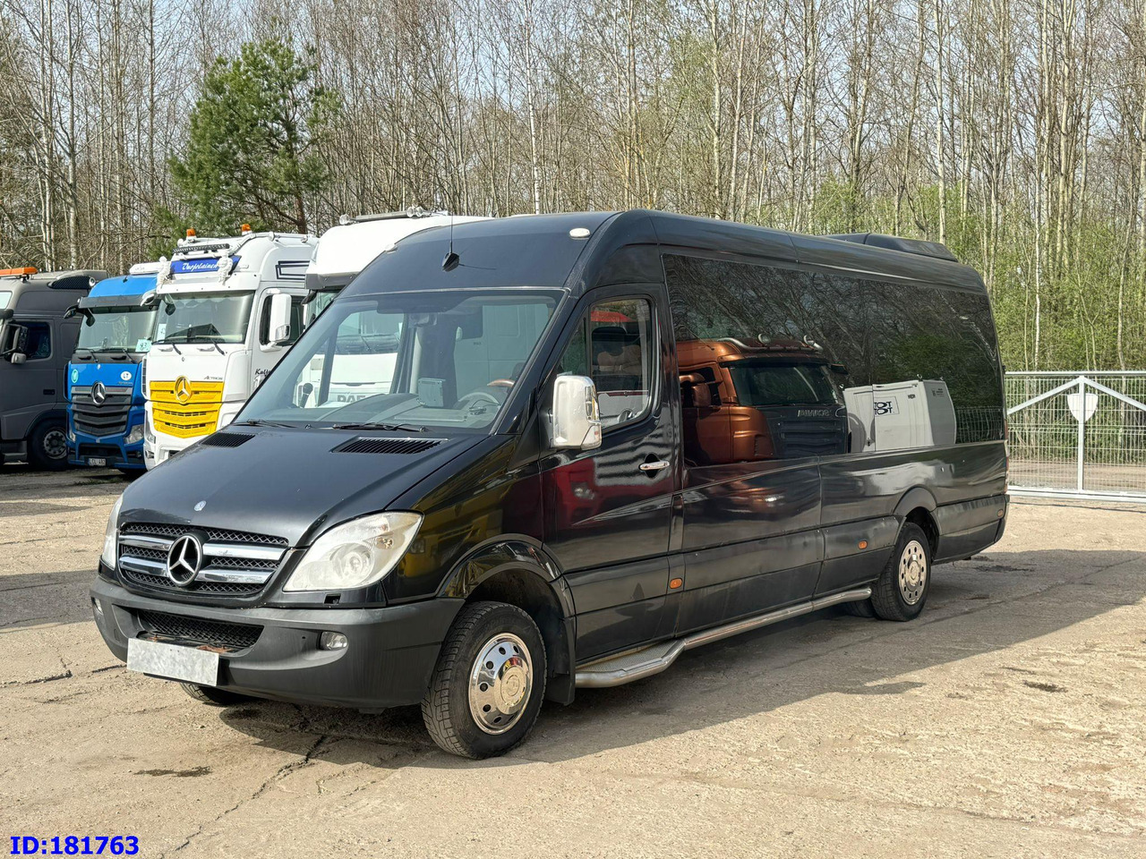 MERCEDES-BENZ Sprinter 518 - VIP - 17 Seater - Autocar: photos 1 MERCEDES-BENZ Sprinter 518 - VIP - 17 Seater - Autocar: photos 1