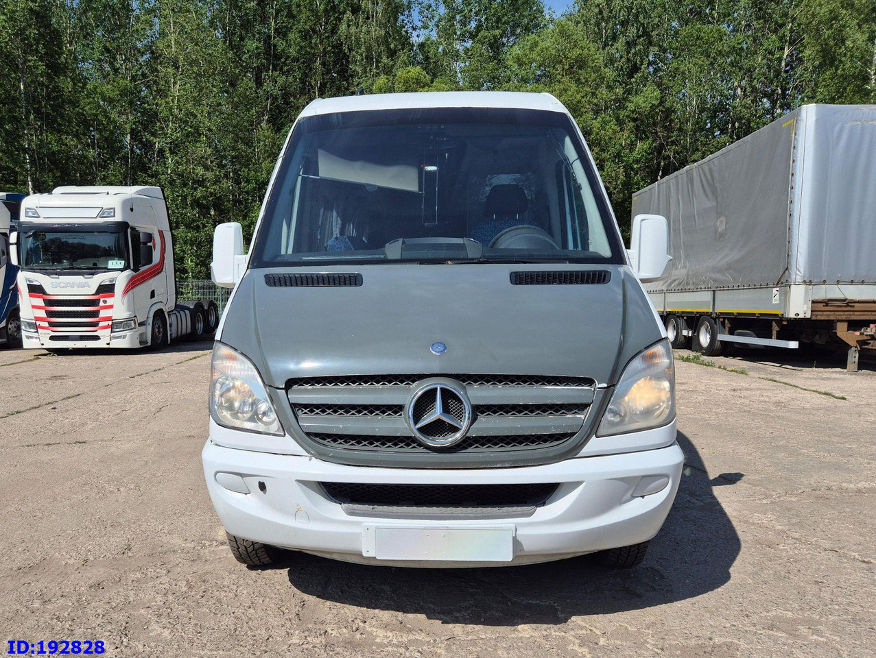 MERCEDES-BENZ Sprinter 519 - 17 place - Euro5 - Autocar: photos 2 MERCEDES-BENZ Sprinter 519 - 17 place - Euro5 - Autocar: photos 2