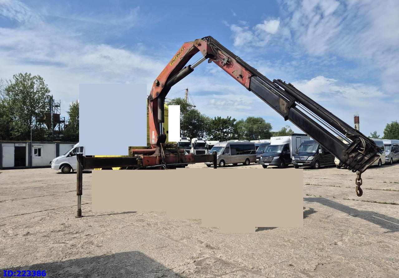 PALFINGER PK23500 + Remote control - Grue auxiliaire: photos 2 PALFINGER PK23500 + Remote control - Grue auxiliaire: photos 2