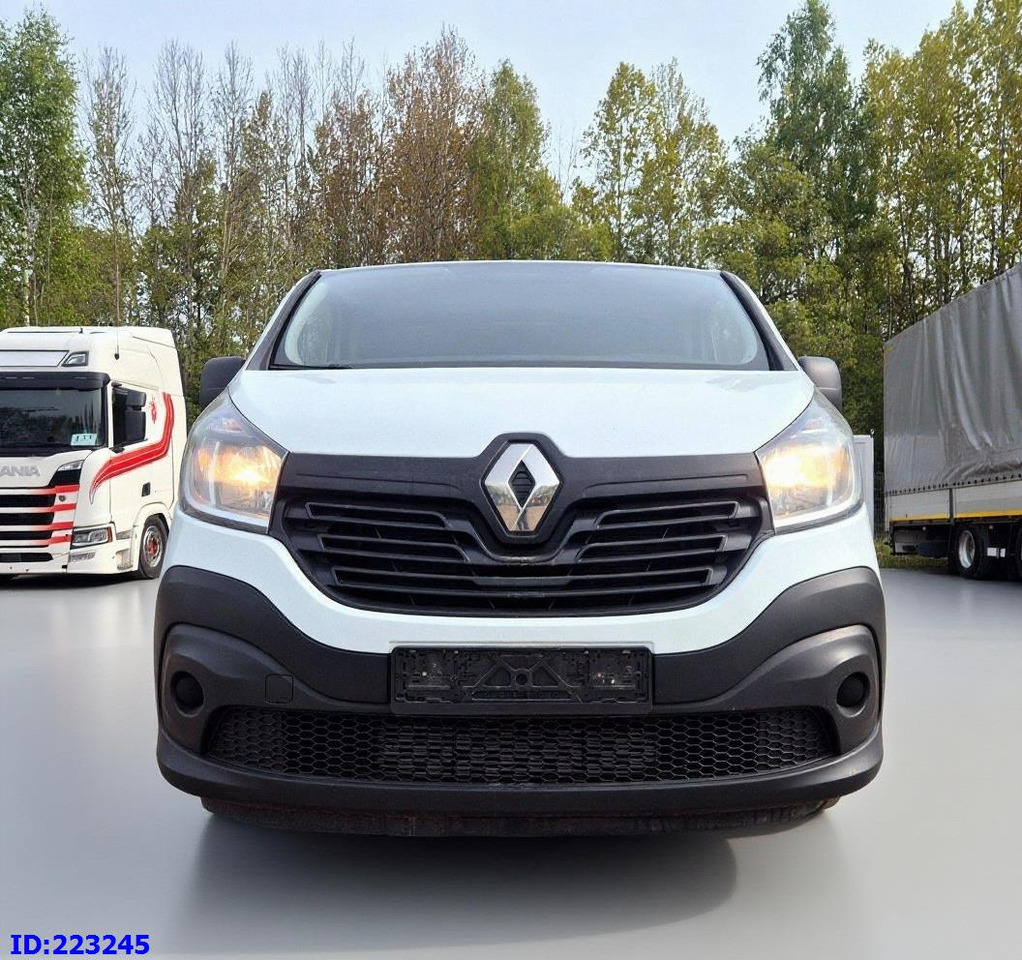 RENAULT Trafic Euro6 - Utilitaire double cabine: photos 2 RENAULT Trafic Euro6 - Utilitaire double cabine: photos 2