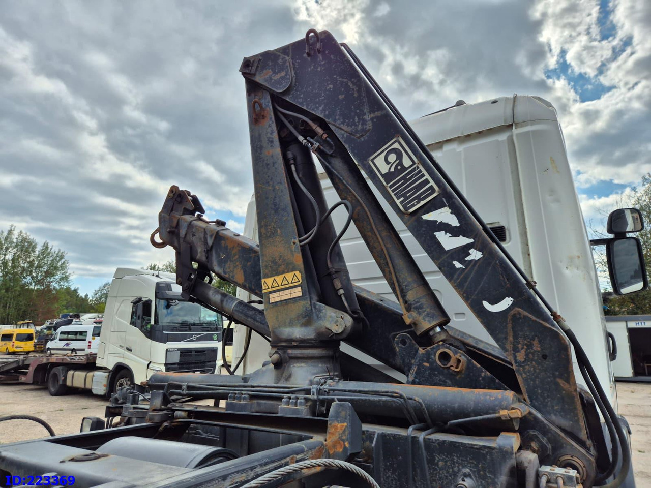 SCANIA R124 420 + Crane HIAB 140AW - Camion benne: photos 5 SCANIA R124 420 + Crane HIAB 140AW - Camion benne: photos 5