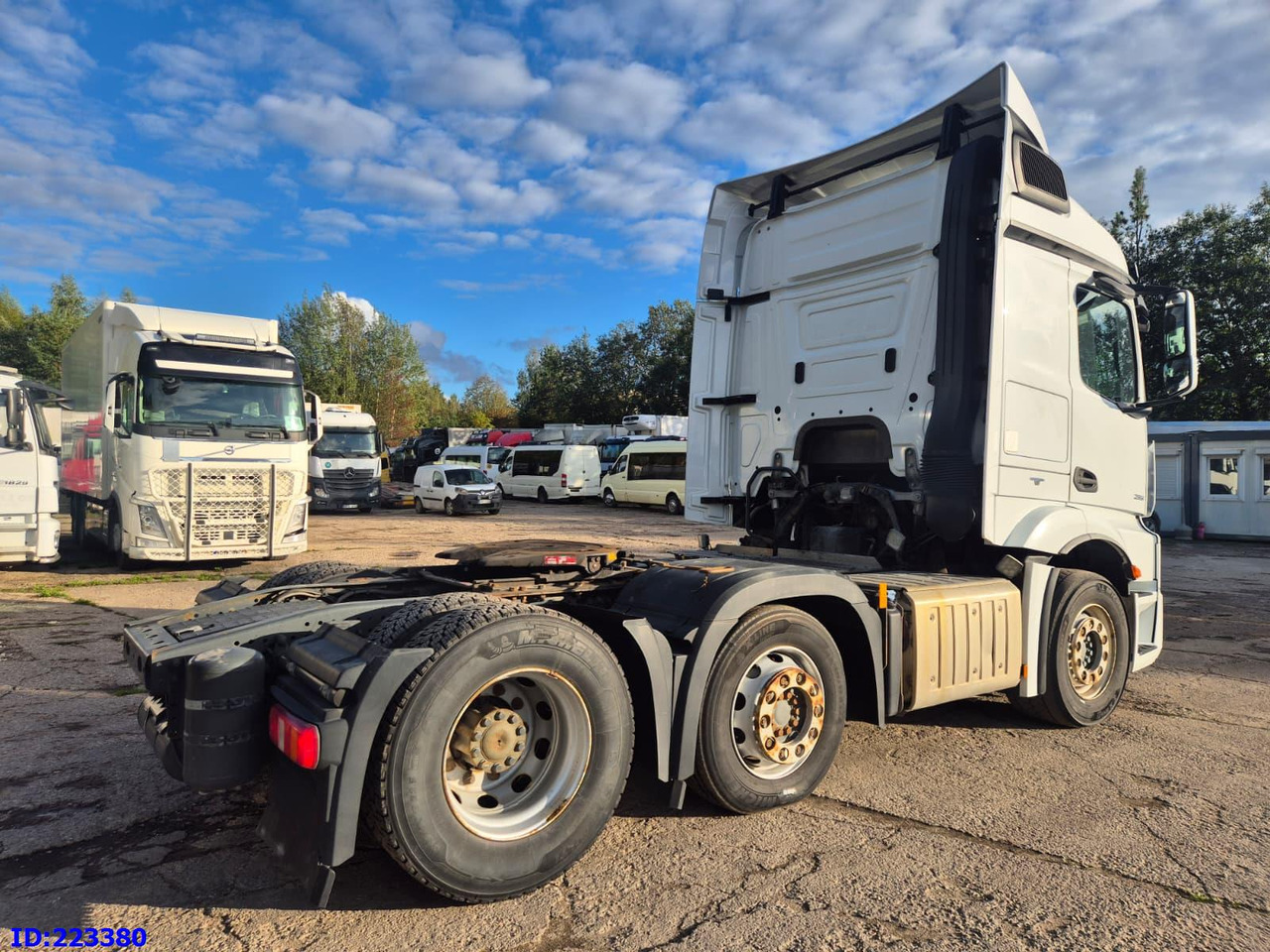 MERCEDES-BENZ Actros 2551 6x2 -Steering axle - Euro6 - Tracteur routier: photos 5 MERCEDES-BENZ Actros 2551 6x2 -Steering axle - Euro6 - Tracteur routier: photos 5
