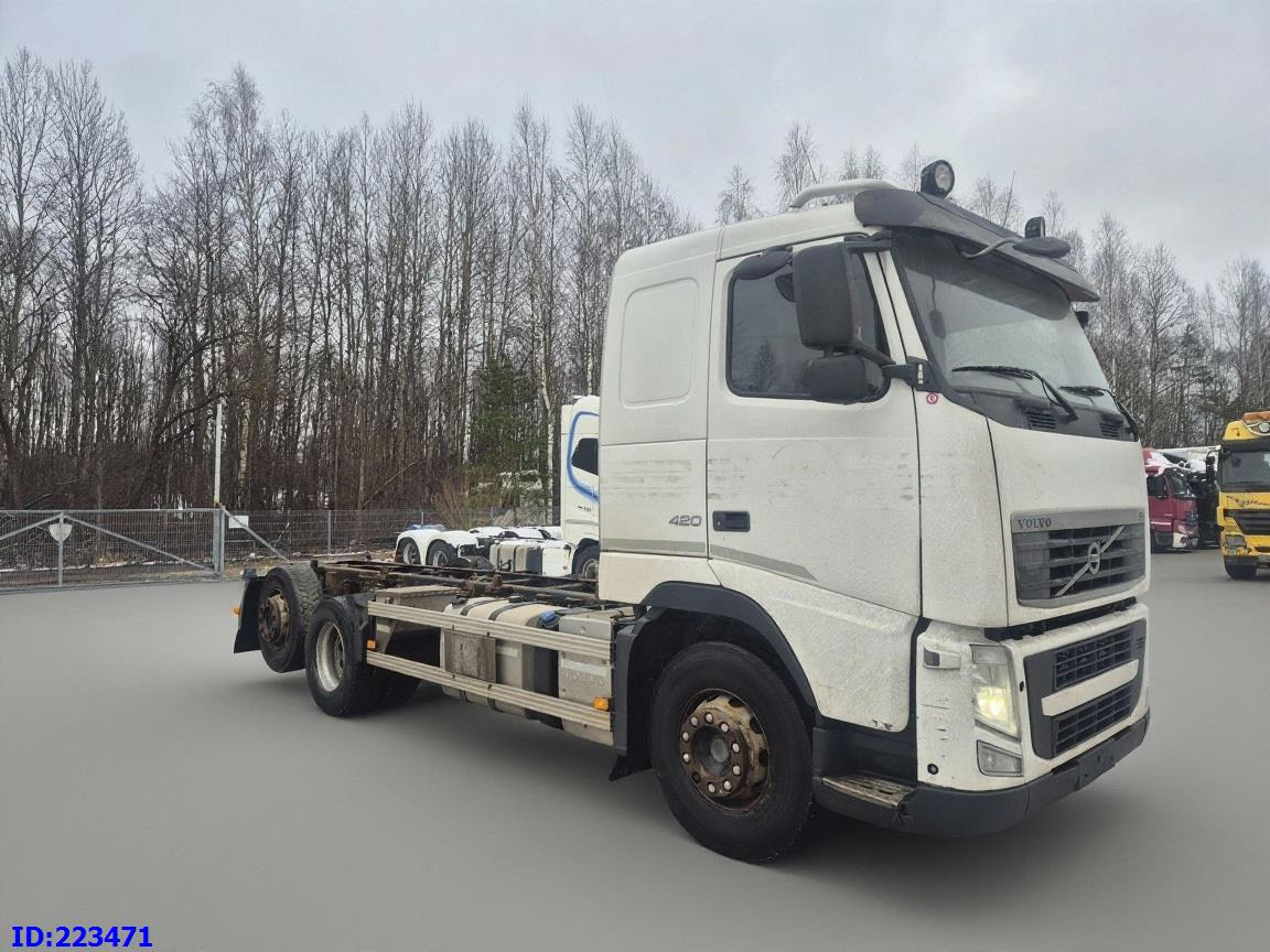 VOLVO FH 420HP 6×2 Steering axle - Châssis cabine: photos 4 VOLVO FH 420HP 6×2 Steering axle - Châssis cabine: photos 4
