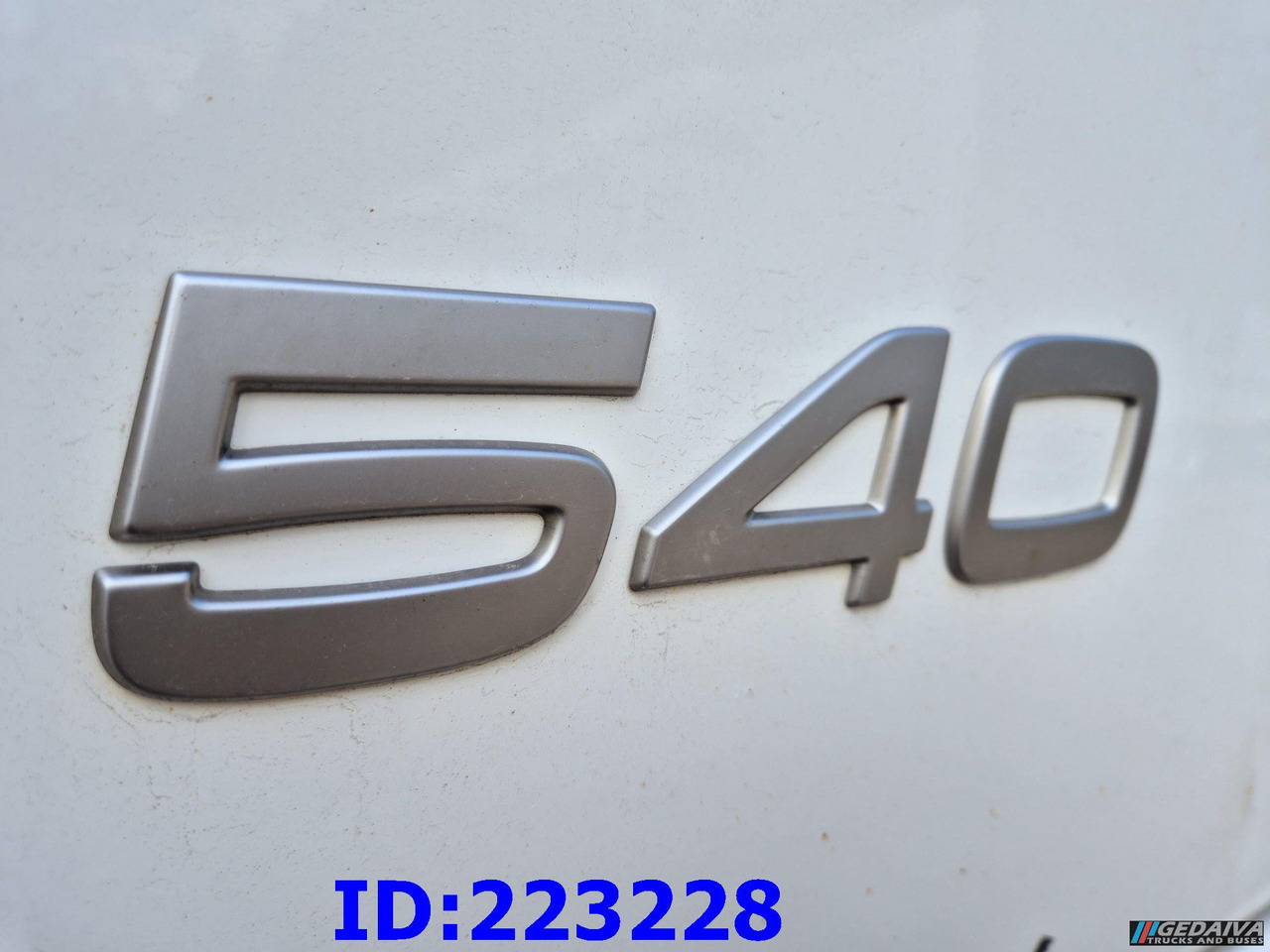 Châssis cabine VOLVO FH13 540HP 8X4 Euro5: photos 9