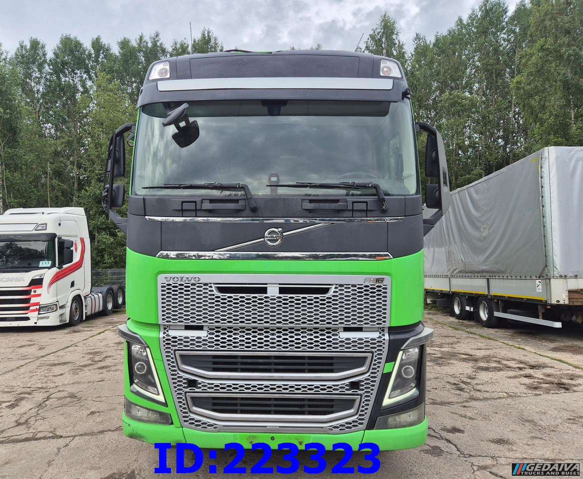 VOLVO FH16 750HP - 8x4 -Big Axles - Camion fourgon: photos 2 VOLVO FH16 750HP - 8x4 -Big Axles - Camion fourgon: photos 2