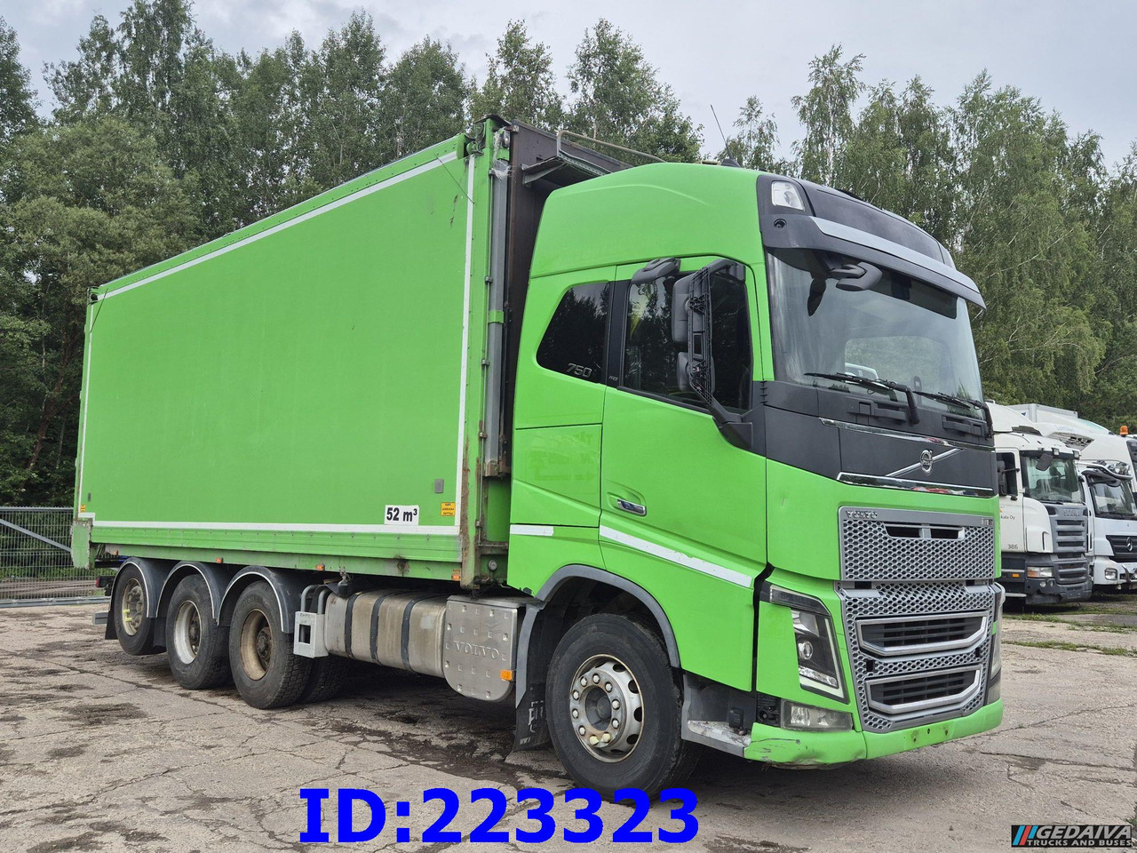 VOLVO FH16 750HP - 8x4 -Big Axles - Camion fourgon: photos 4 VOLVO FH16 750HP - 8x4 -Big Axles - Camion fourgon: photos 4