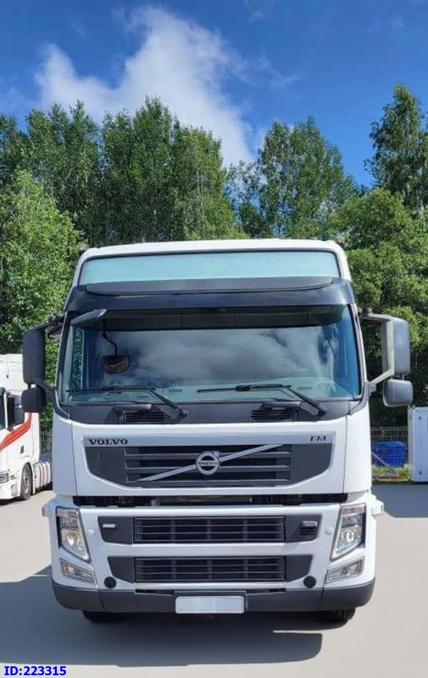 VOLVO FM 500HP 6x2 Euro5 - Châssis cabine: photos 2 VOLVO FM 500HP 6x2 Euro5 - Châssis cabine: photos 2