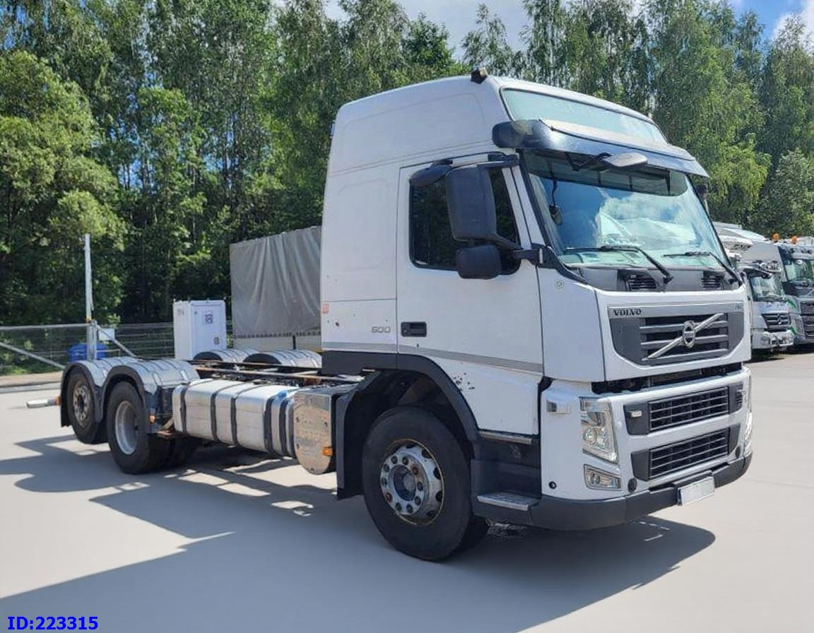 VOLVO FM 500HP 6x2 Euro5 - Châssis cabine: photos 4 VOLVO FM 500HP 6x2 Euro5 - Châssis cabine: photos 4
