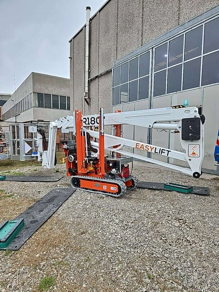 EasyLift R180 - Nacelle articulée, Nacelle araignée: photos 1 EasyLift R180 - Nacelle articulée, Nacelle araignée: photos 1