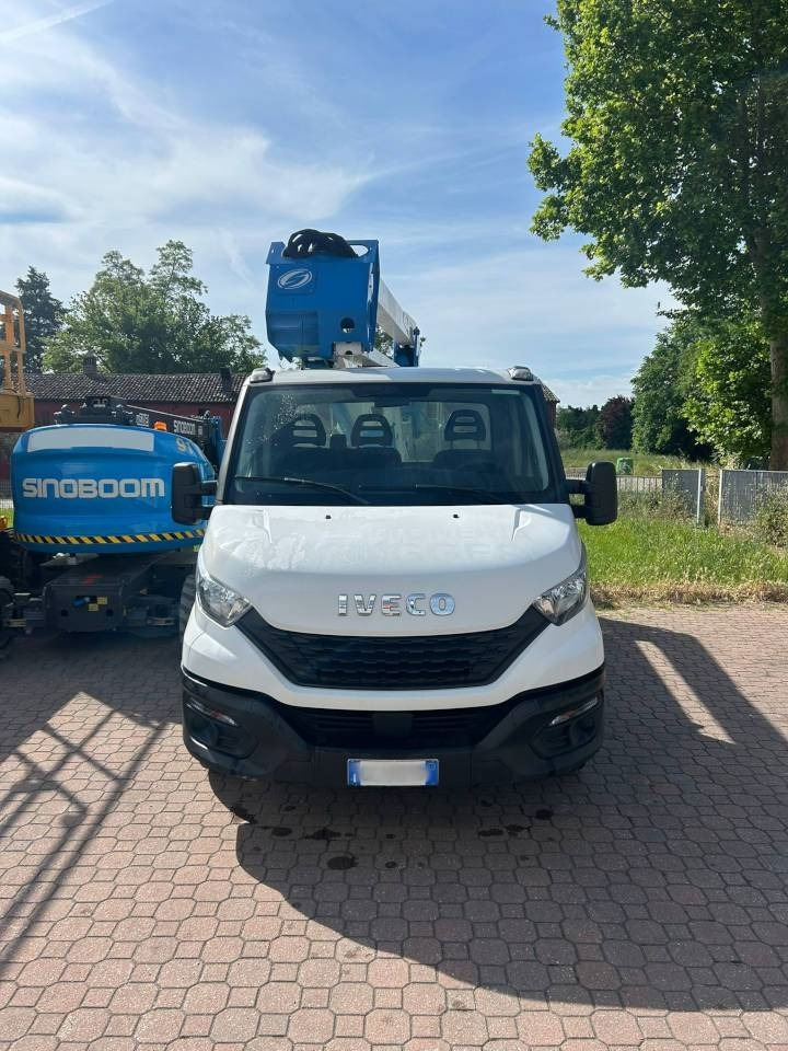 Socage 20D - Camion avec nacelle: photos 2 Socage 20D - Camion avec nacelle: photos 2