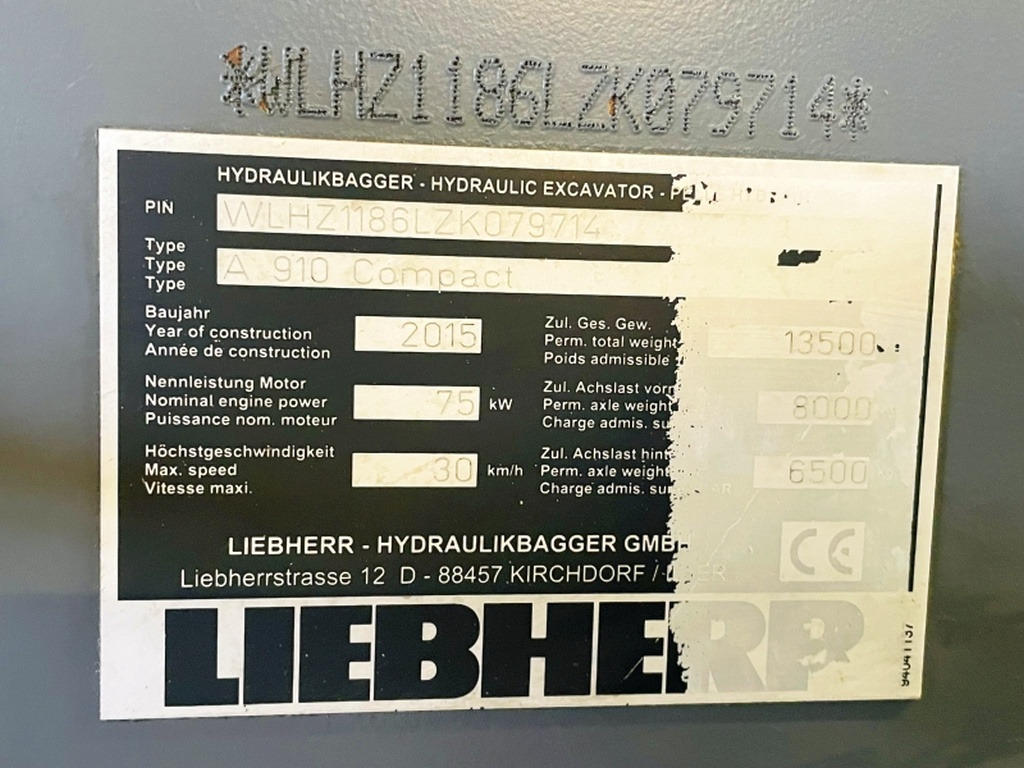 Liebherr A910 Compact (4025) - Pelle sur pneus: photos 3 Liebherr A910 Compact (4025) - Pelle sur pneus: photos 3