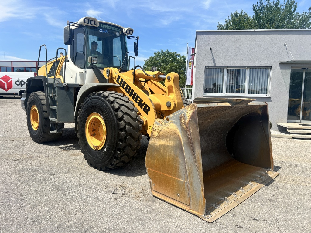 Chargeuse sur pneus Liebherr L 550 (111617): photos 7