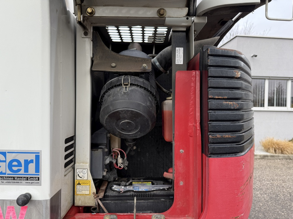 Pelle sur pneus Takeuchi TB 175 W (111771): photos 11