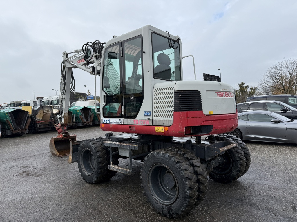 Takeuchi TB 175 W (111771) - Pelle sur pneus: photos 4 Takeuchi TB 175 W (111771) - Pelle sur pneus: photos 4