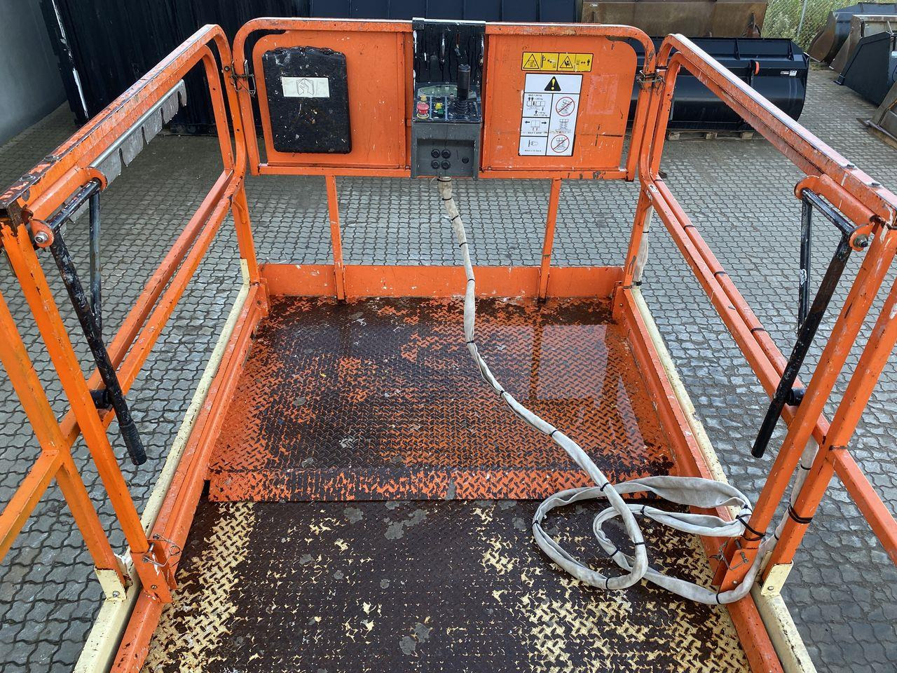 JLG 4069LE - Nacelle ciseaux: photos 3 JLG 4069LE - Nacelle ciseaux: photos 3