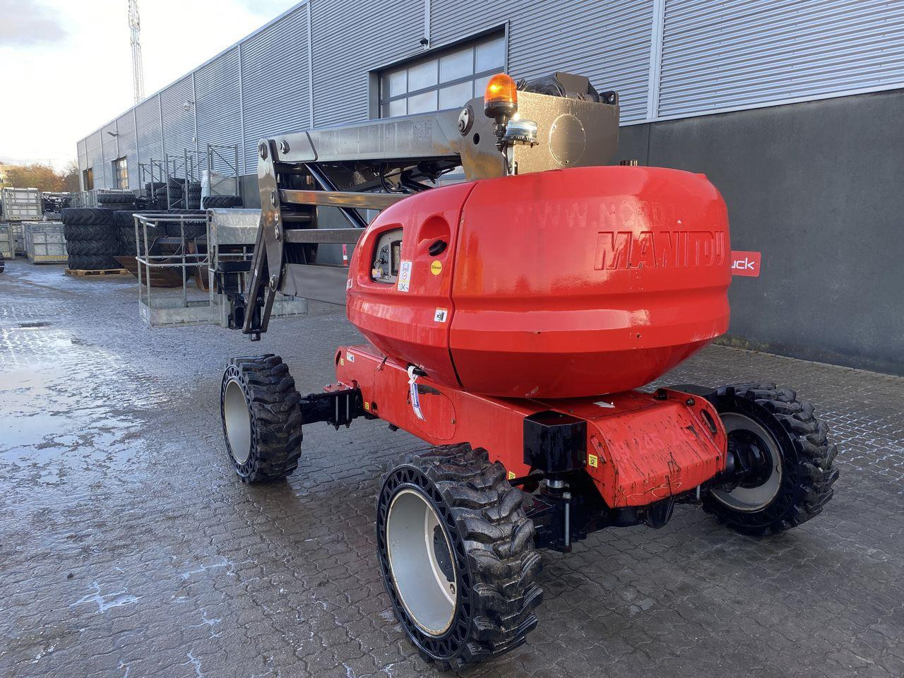 Manitou 160ATJ RC - Nacelle articulée: photos 2 Manitou 160ATJ RC - Nacelle articulée: photos 2