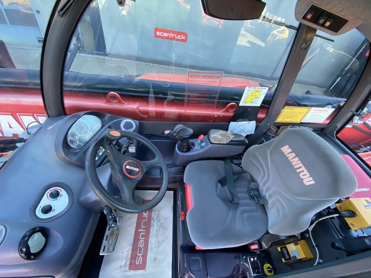 Manitou MT1440A ST3B - Chariot télescopique: photos 3 Manitou MT1440A ST3B - Chariot télescopique: photos 3