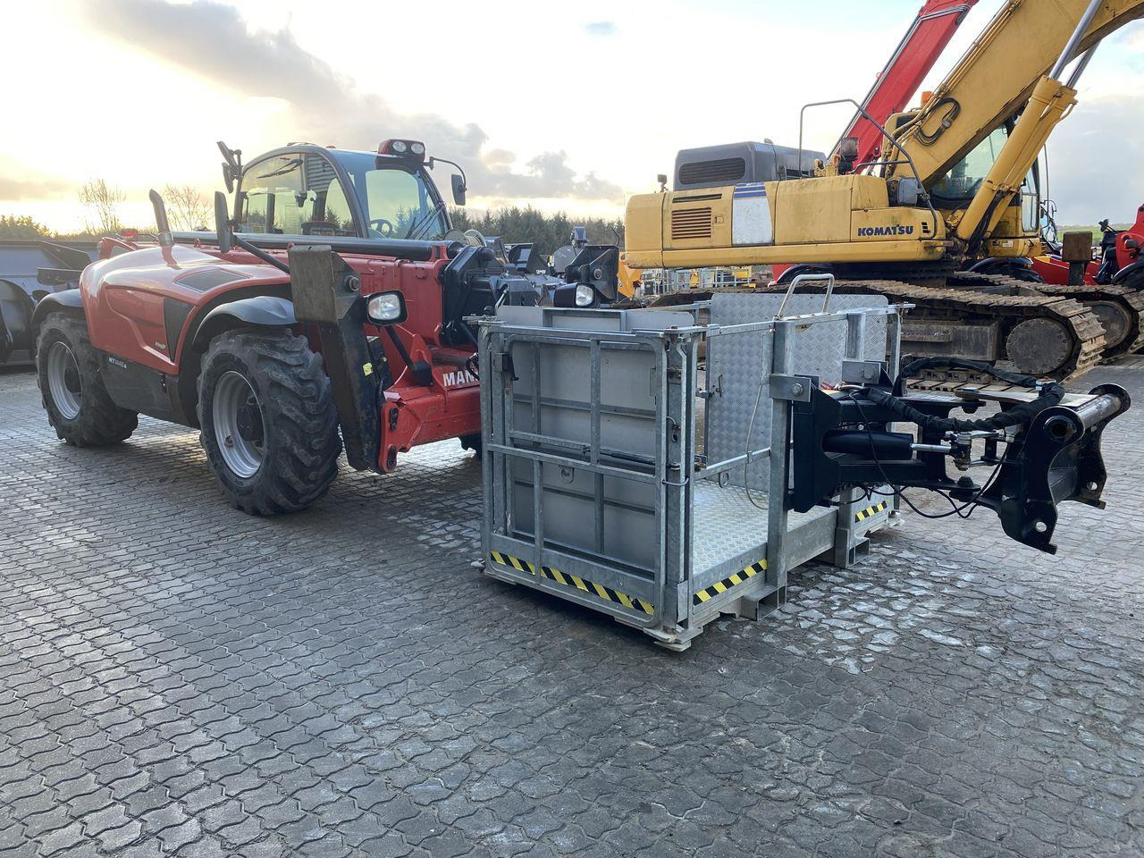 Manitou MT1440A ST3B - Chariot télescopique: photos 5 Manitou MT1440A ST3B - Chariot télescopique: photos 5