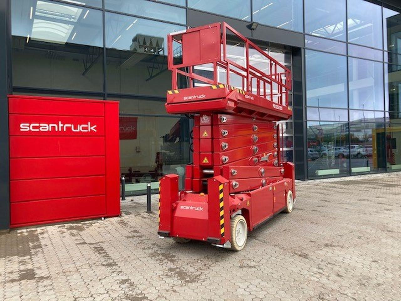 PB S225-12ES - Nacelle ciseaux: photos 1 PB S225-12ES - Nacelle ciseaux: photos 1