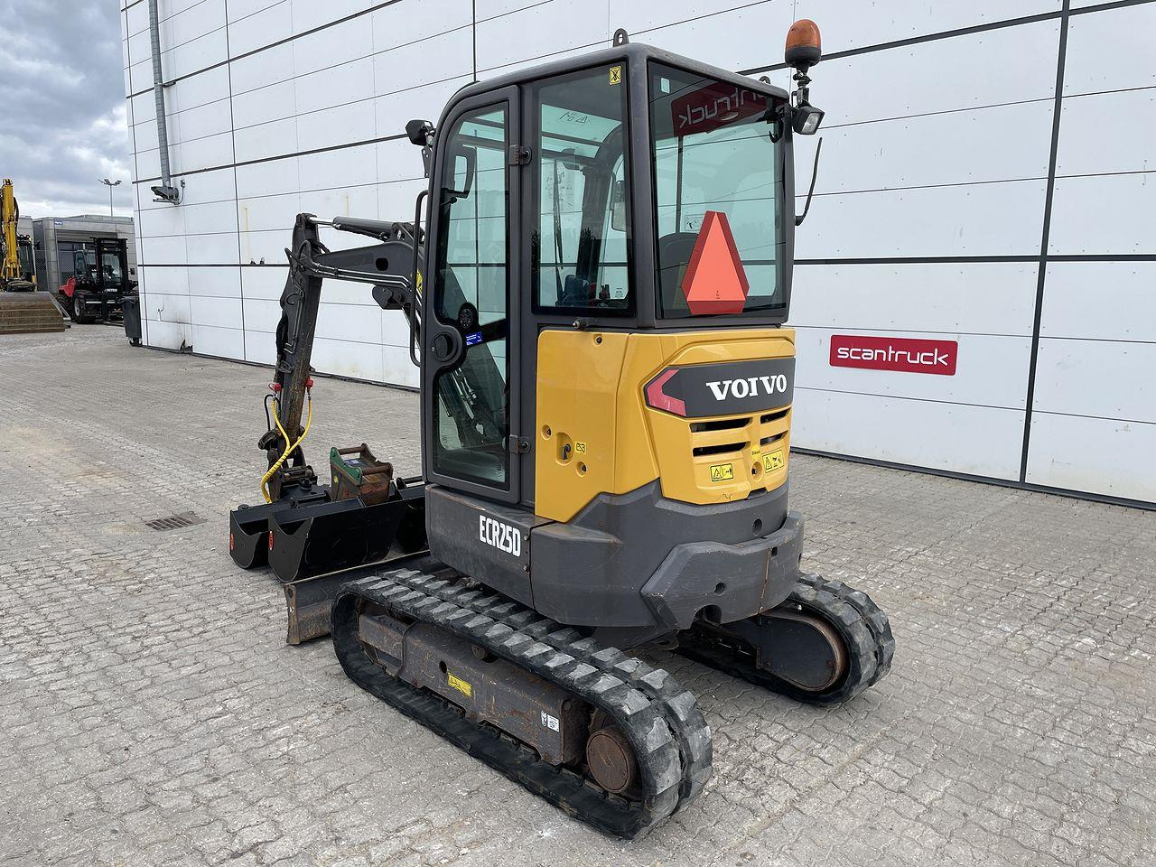 Volvo ECR25 - Mini pelle: photos 2 Volvo ECR25 - Mini pelle: photos 2