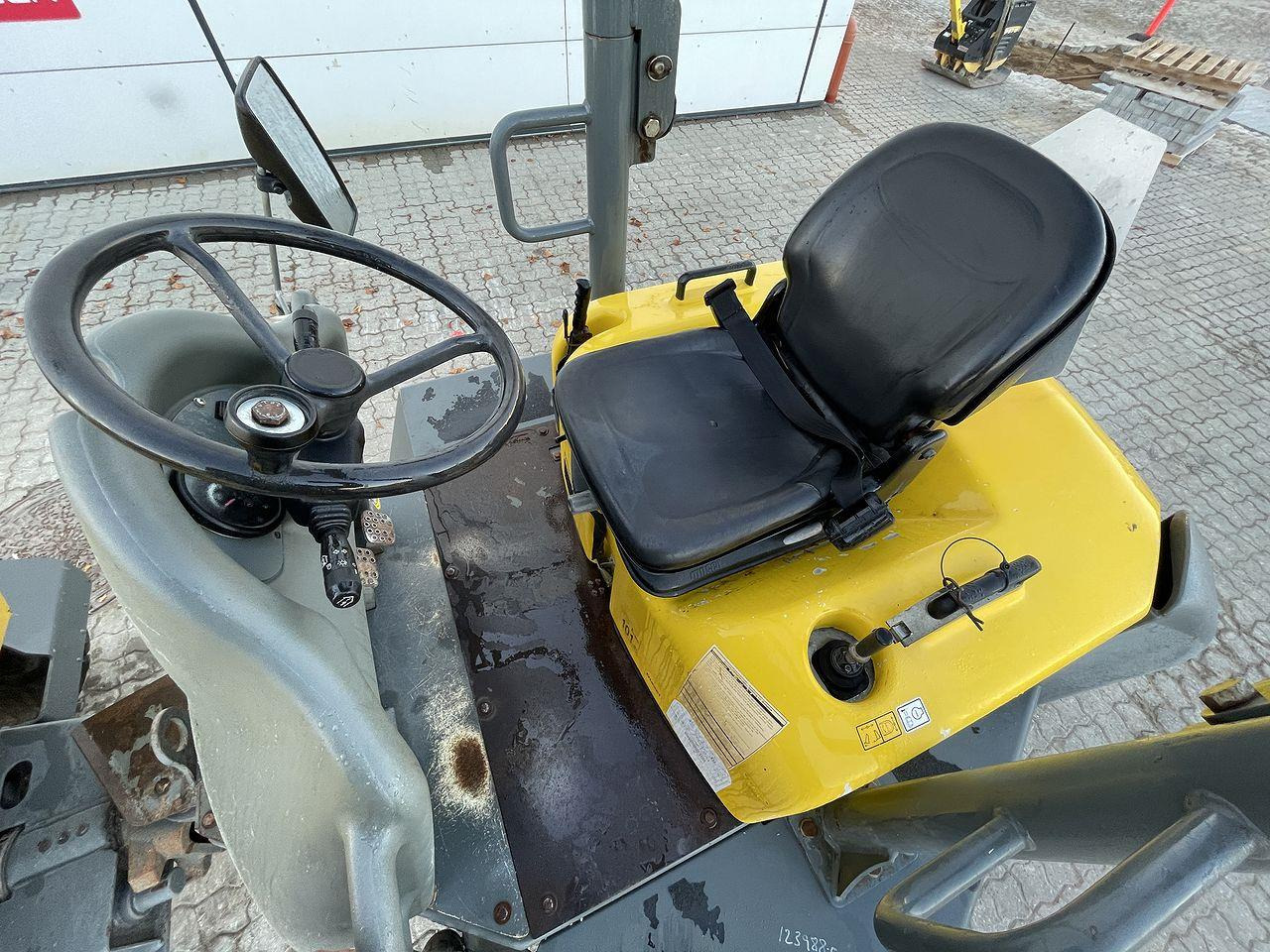 Wacker Neuson 3001 - Mini tombereau: photos 3 Wacker Neuson 3001 - Mini tombereau: photos 3