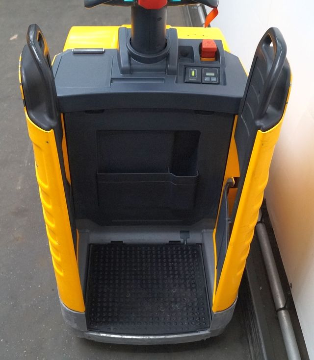 Jungheinrich ERE225 - Transpalette: photos 3 Jungheinrich ERE225 - Transpalette: photos 3