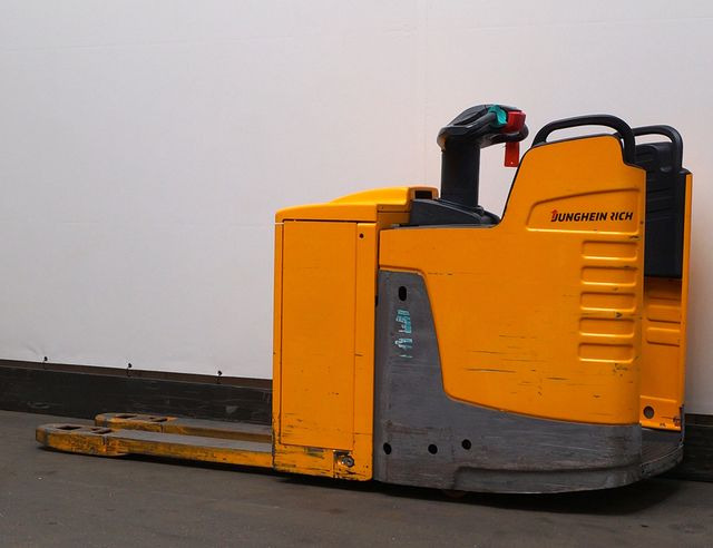 Jungheinrich ERE225 - Transpalette: photos 2 Jungheinrich ERE225 - Transpalette: photos 2