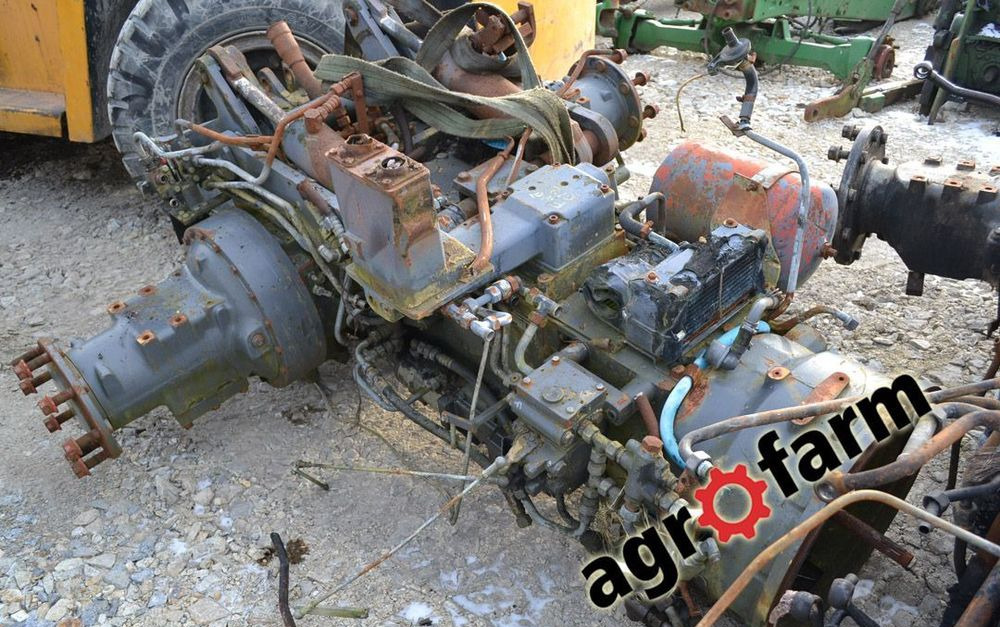 Fendt 612 614 615 skrzynia silnik kabina most zwolnica blok zawór - Pièces de rechange: photos 2 Fendt 612 614 615 skrzynia silnik kabina most zwolnica blok zawór - Pièces de rechange: photos 2