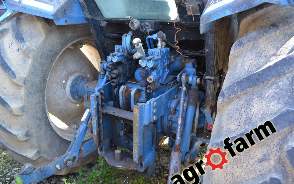Ford 7840 silnik skrzynia most zwolnica wał blok zawór kabina - Pièces de rechange: photos 3 Ford 7840 silnik skrzynia most zwolnica wał blok zawór kabina - Pièces de rechange: photos 3