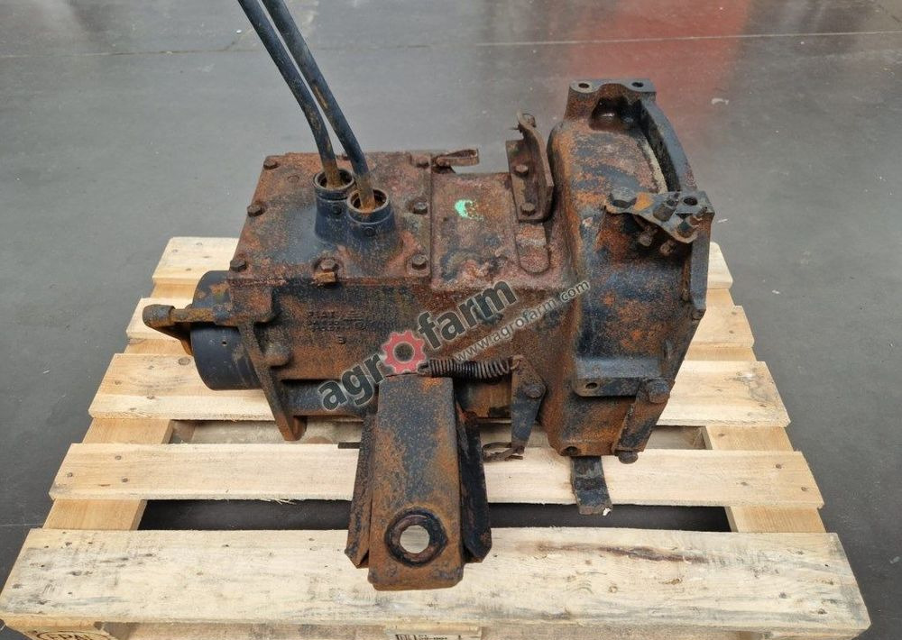 Skrzynia biegów Fiat 680 DT 5104711 - Boîte de vitesse: photos 4 Skrzynia biegów Fiat 680 DT 5104711 - Boîte de vitesse: photos 4