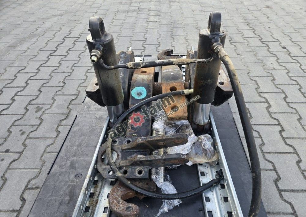TUZ, przedni podnośnik, Same Titan 190 - Carrosserie et extérieur pour Tracteur agricole: photos 2 TUZ, przedni podnośnik, Same Titan 190 - Carrosserie et extérieur pour Tracteur agricole: photos 2