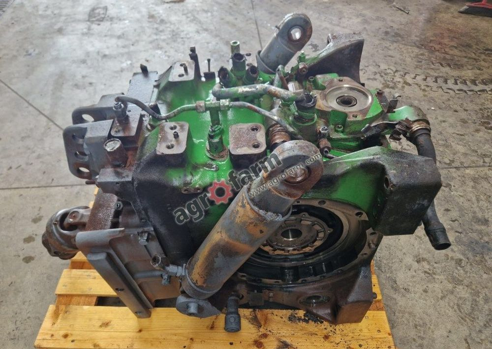 Tylny most John Deere 6195R - Boîte de vitesse: photos 3 Tylny most John Deere 6195R - Boîte de vitesse: photos 3