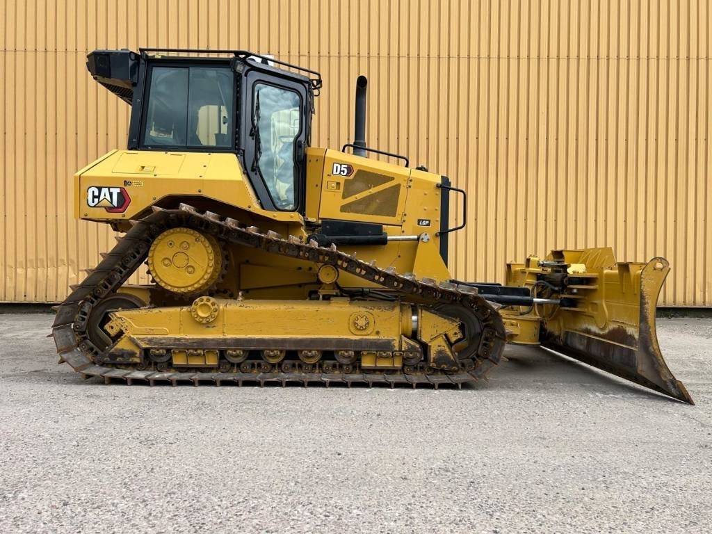 CAT D 5 LGP - Bulldozer: photos 1 CAT D 5 LGP - Bulldozer: photos 1