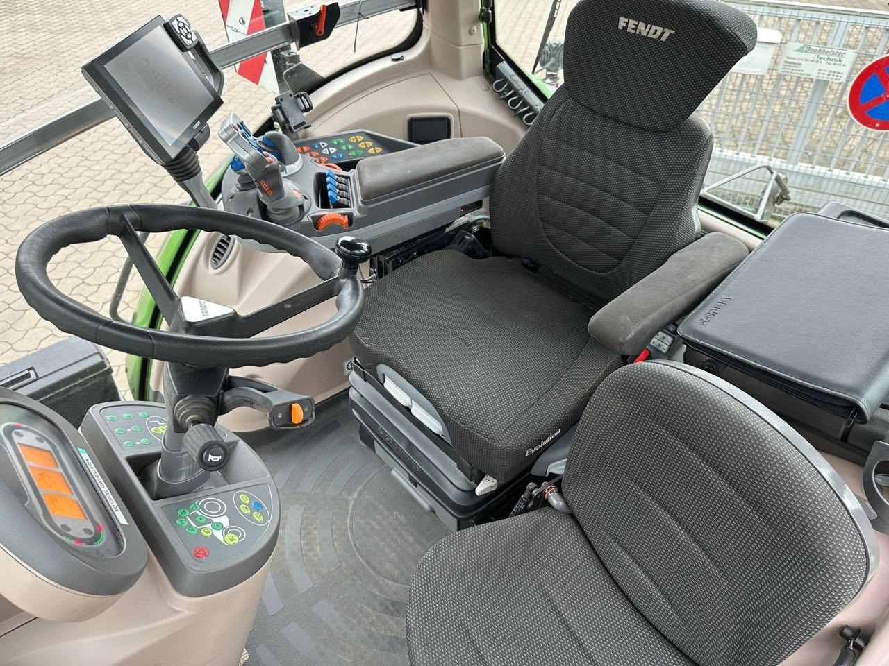 Tracteur agricole Fendt 828 S4 ProfiPlus: photos 10