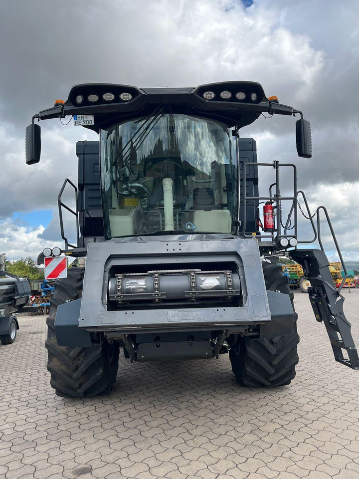 Fendt Ideal 7 ParaLevel Gen3 - Moissonneuse-batteuse: photos 3 Fendt Ideal 7 ParaLevel Gen3 - Moissonneuse-batteuse: photos 3