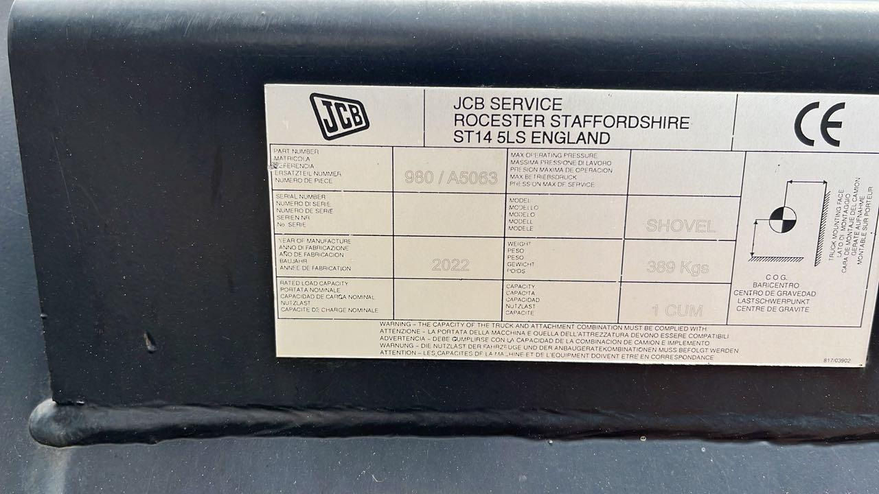 JCB Schaufel - Godet pour chargeur: photos 1 JCB Schaufel - Godet pour chargeur: photos 1