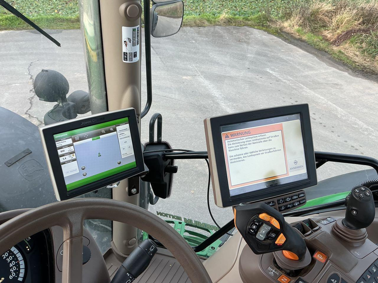 John Deere 6145 R Premium - Tracteur agricole: photos 4 John Deere 6145 R Premium - Tracteur agricole: photos 4