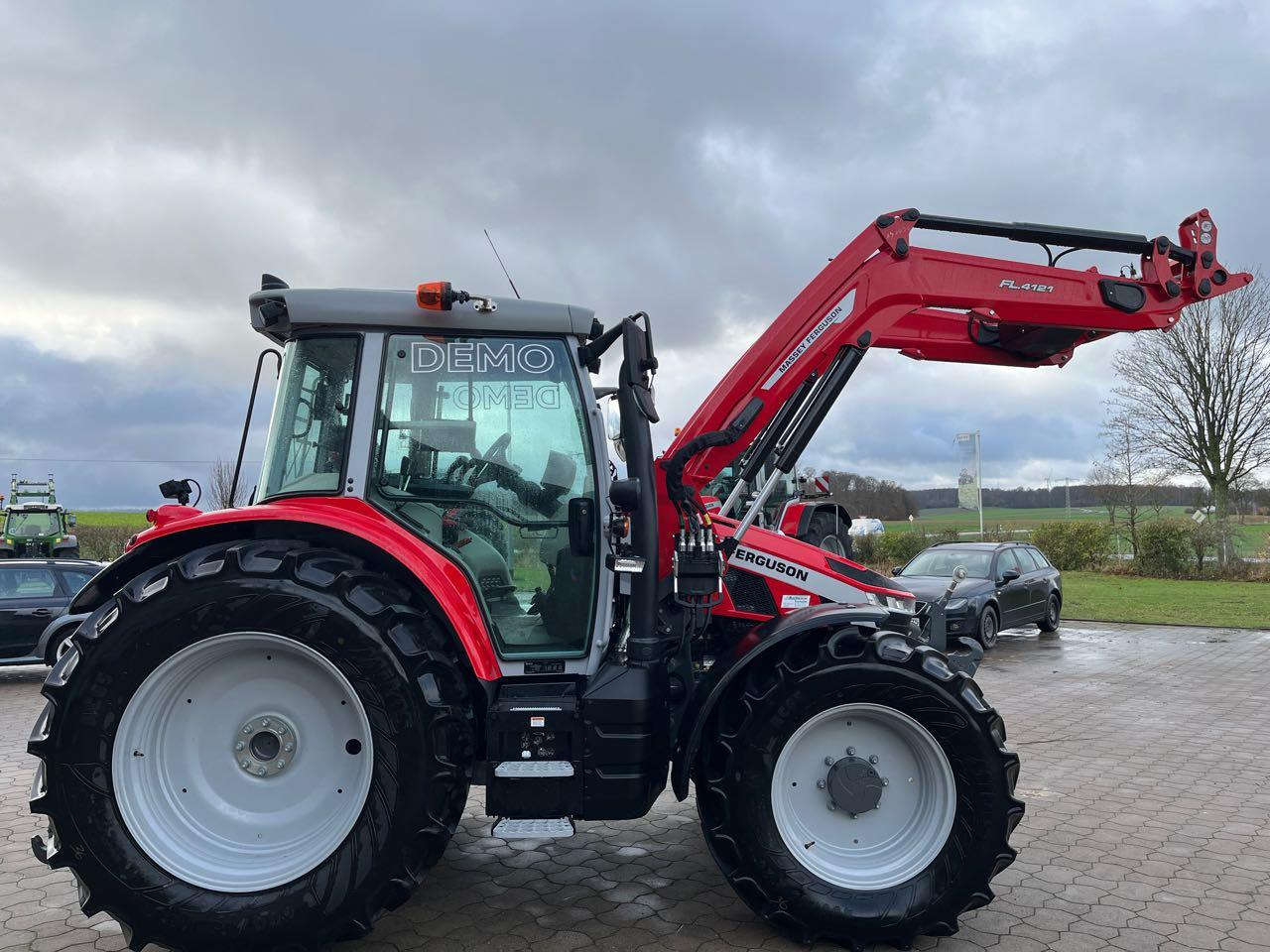 Massey Ferguson 5S. 125 Dyna-6 - Tracteur agricole: photos 2 Massey Ferguson 5S. 125 Dyna-6 - Tracteur agricole: photos 2