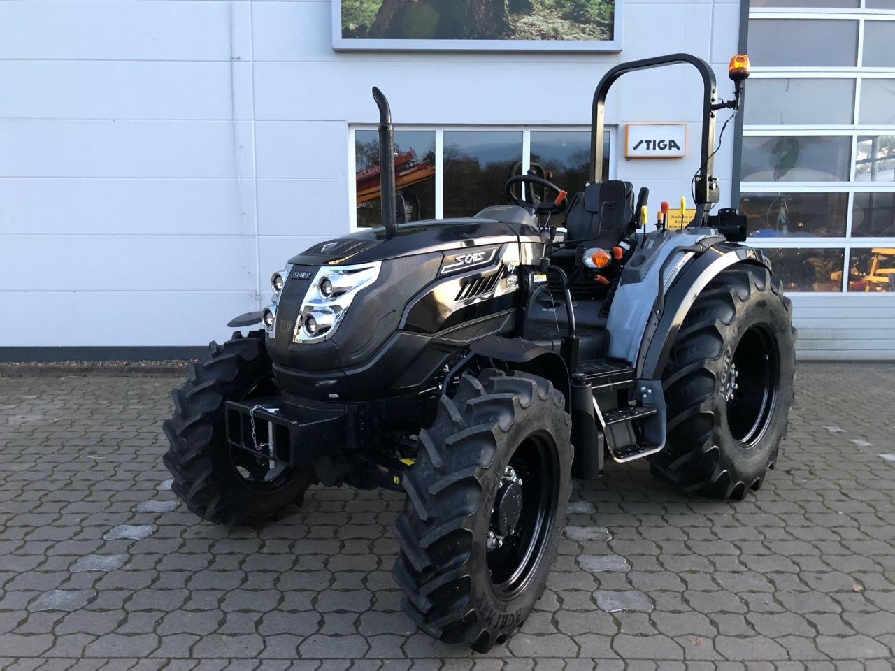 Solis 50 Stage V Panther - Tracteur agricole: photos 2 Solis 50 Stage V Panther - Tracteur agricole: photos 2