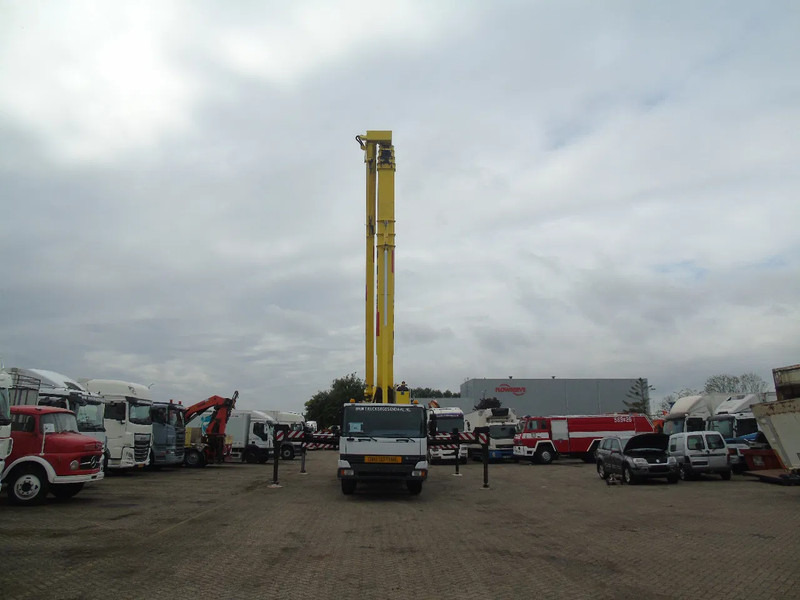 Camion Mercedes-Benz Actros 4148 + 84 meters + 10x4: photos 6