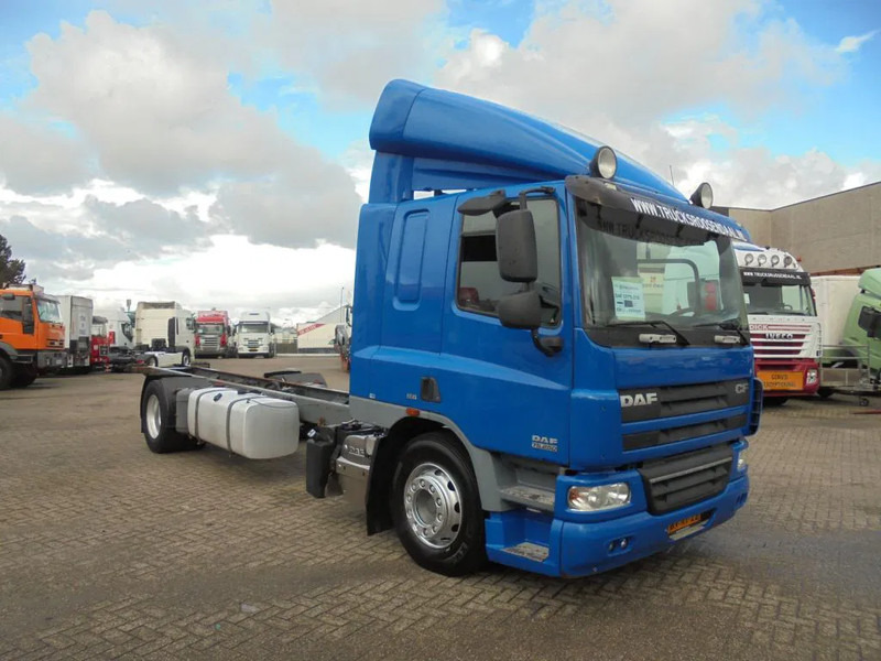 DAF CF 75.250 + Euro 5 - Châssis cabine: photos 3 DAF CF 75.250 + Euro 5 - Châssis cabine: photos 3