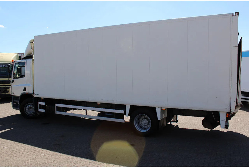 DAF CF 75.250 + LIFT - Camion fourgon: photos 4 DAF CF 75.250 + LIFT - Camion fourgon: photos 4