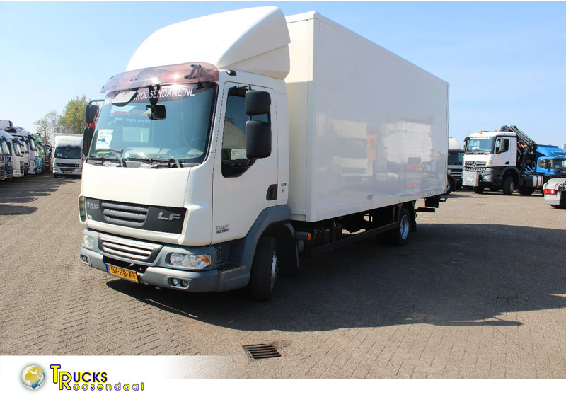 DAF LF 45.160 + EURO 5 + LIFT +MANUAL + 7.5T - Camion fourgon: photos 1 DAF LF 45.160 + EURO 5 + LIFT +MANUAL + 7.5T - Camion fourgon: photos 1