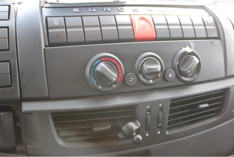 Camion fourgon Iveco Eurocargo 75E21 + euro 6 + manual + 7.5t: photos 14