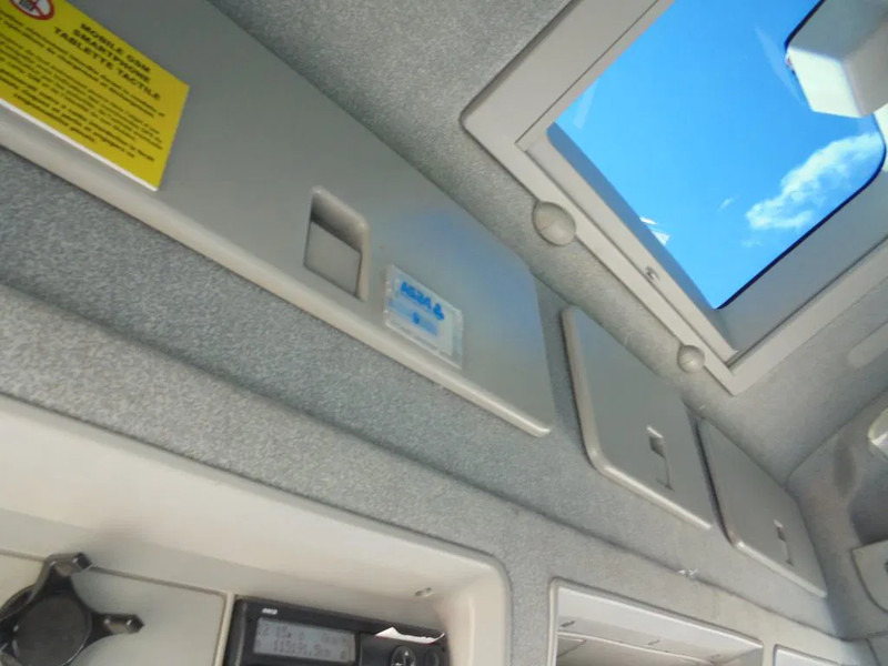 Camion hydrocureur Iveco Trakker 450 + Euro 5 + Zandzuiger + Manual + 6x4 + Remote: photos 18