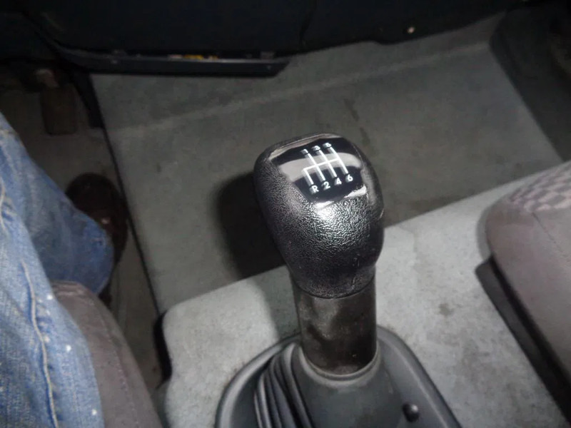 Camion fourgon MAN TGL 8.180 TGL 8.180 + MANUAL + Lift: photos 11 Camion fourgon MAN TGL 8.180 TGL 8.180 + MANUAL + Lift: photos 11