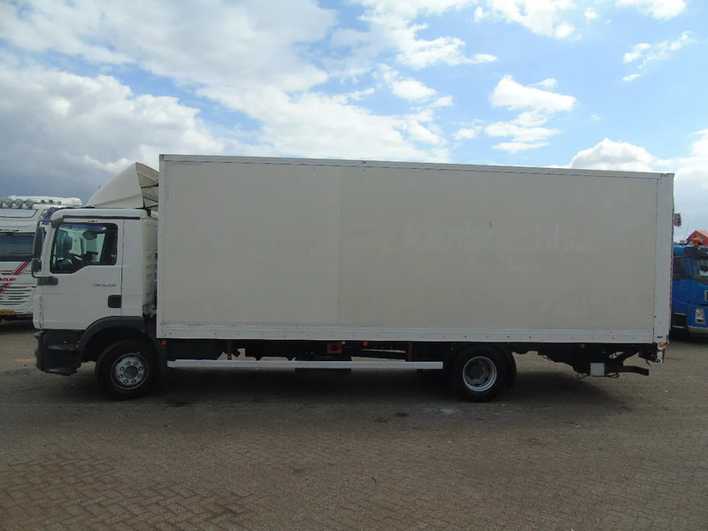 MAN TGM 15.250 + MANUAL + EURO 5 + LIFT - Camion fourgon: photos 2 MAN TGM 15.250 + MANUAL + EURO 5 + LIFT - Camion fourgon: photos 2