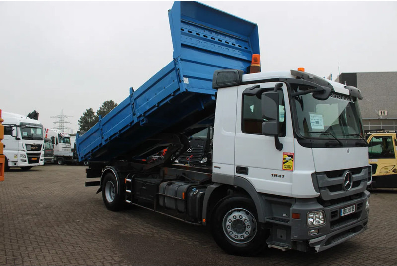 Mercedes-Benz Actros 1941 + TIPPER - Camion benne: photos 3 Mercedes-Benz Actros 1941 + TIPPER - Camion benne: photos 3